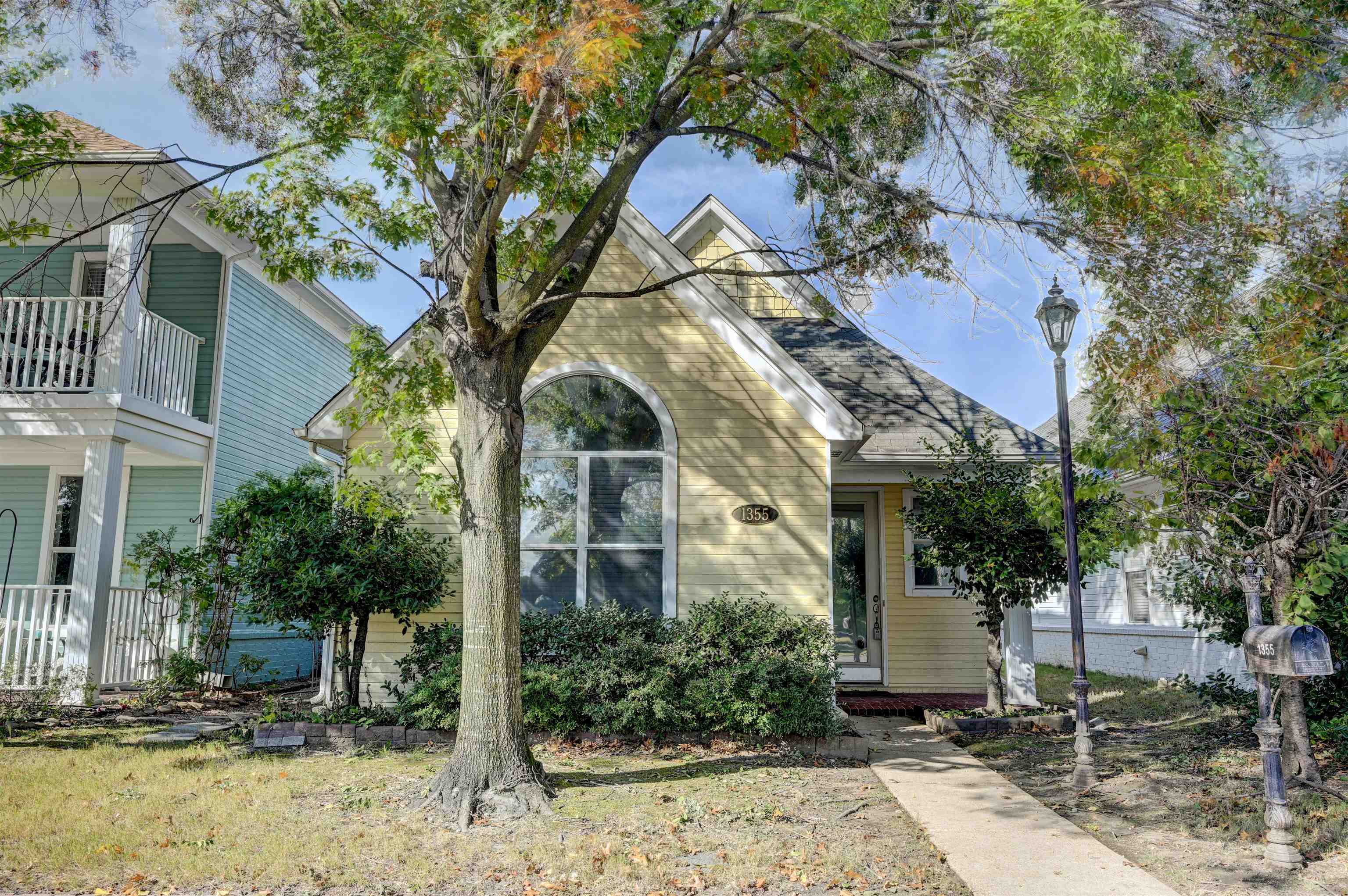 1355 Island Ridge Drive Memphis, TN 38103 - Photo 21 of 21 a front view of a house with trees