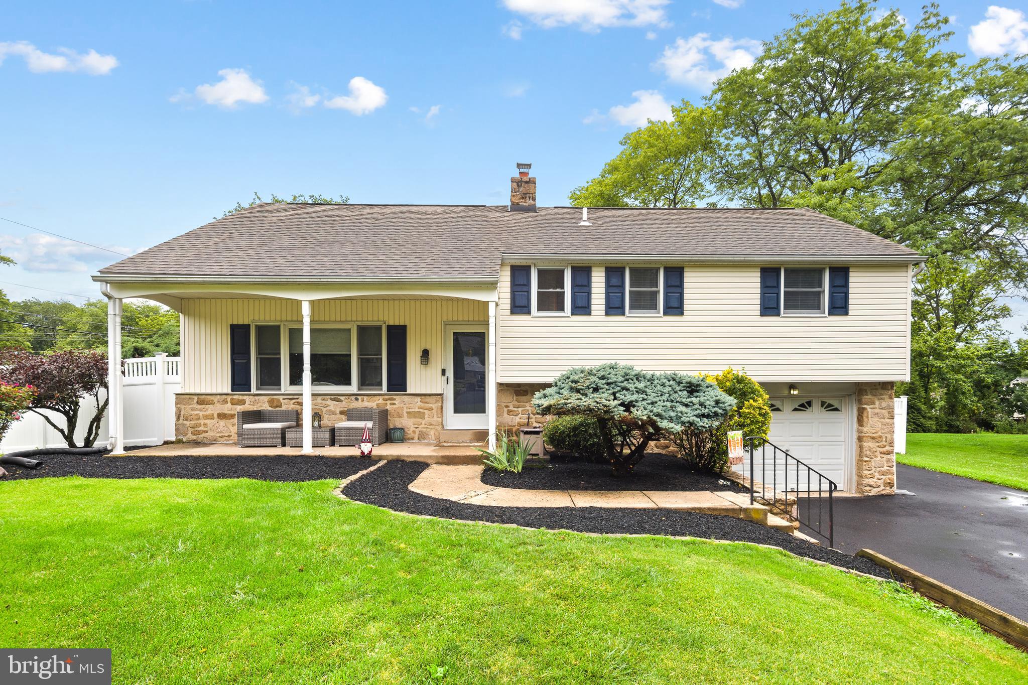 313 Upper Valley Road North Wales, PA 19454 - Photo 1 of 43 Gallery Image 1