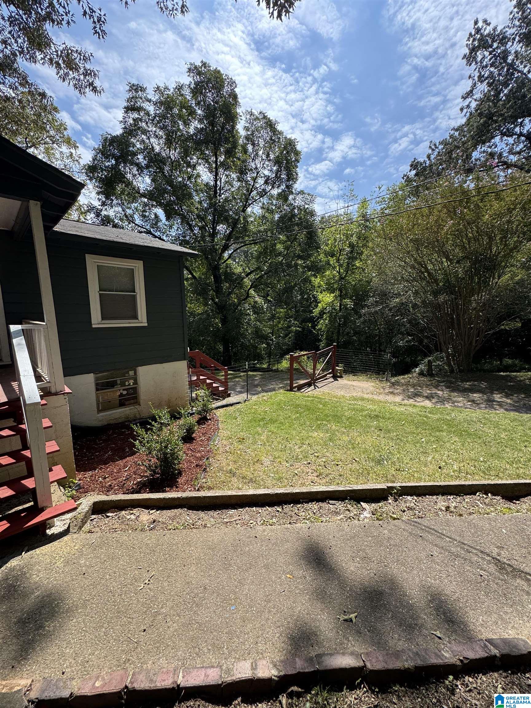 2011 Mountain View Road Birmingham, AL 35210 - Photo 10 of 45