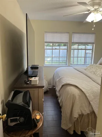 $1,590 | 113 McClure Drive, Unit A, Gulf Breeze, FL 32561