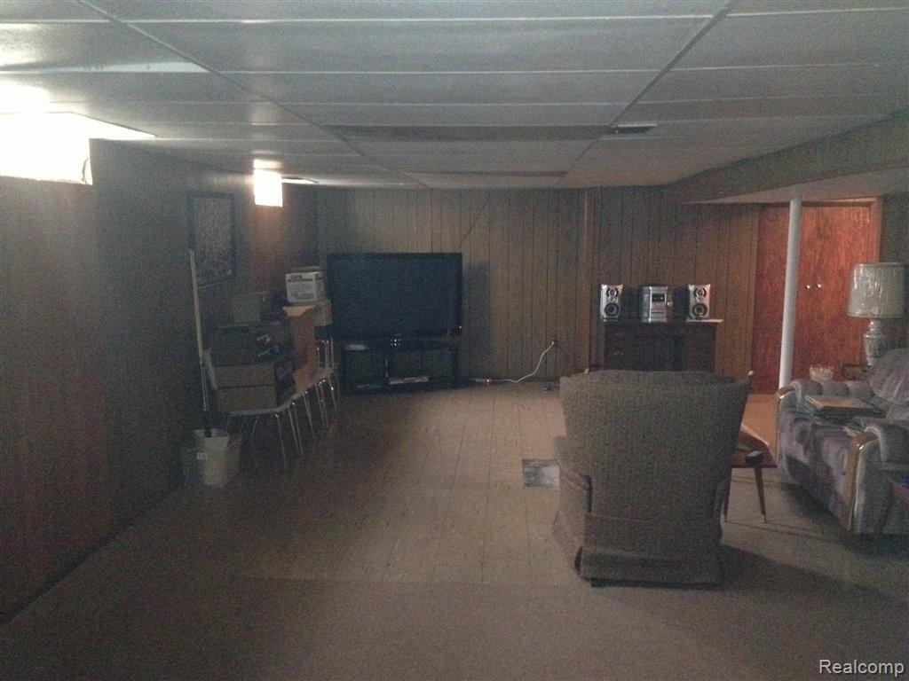 17579 Quarry Road Riverview, MI 48193 - Photo 10 of 14 17579 Quarry (2).JPG