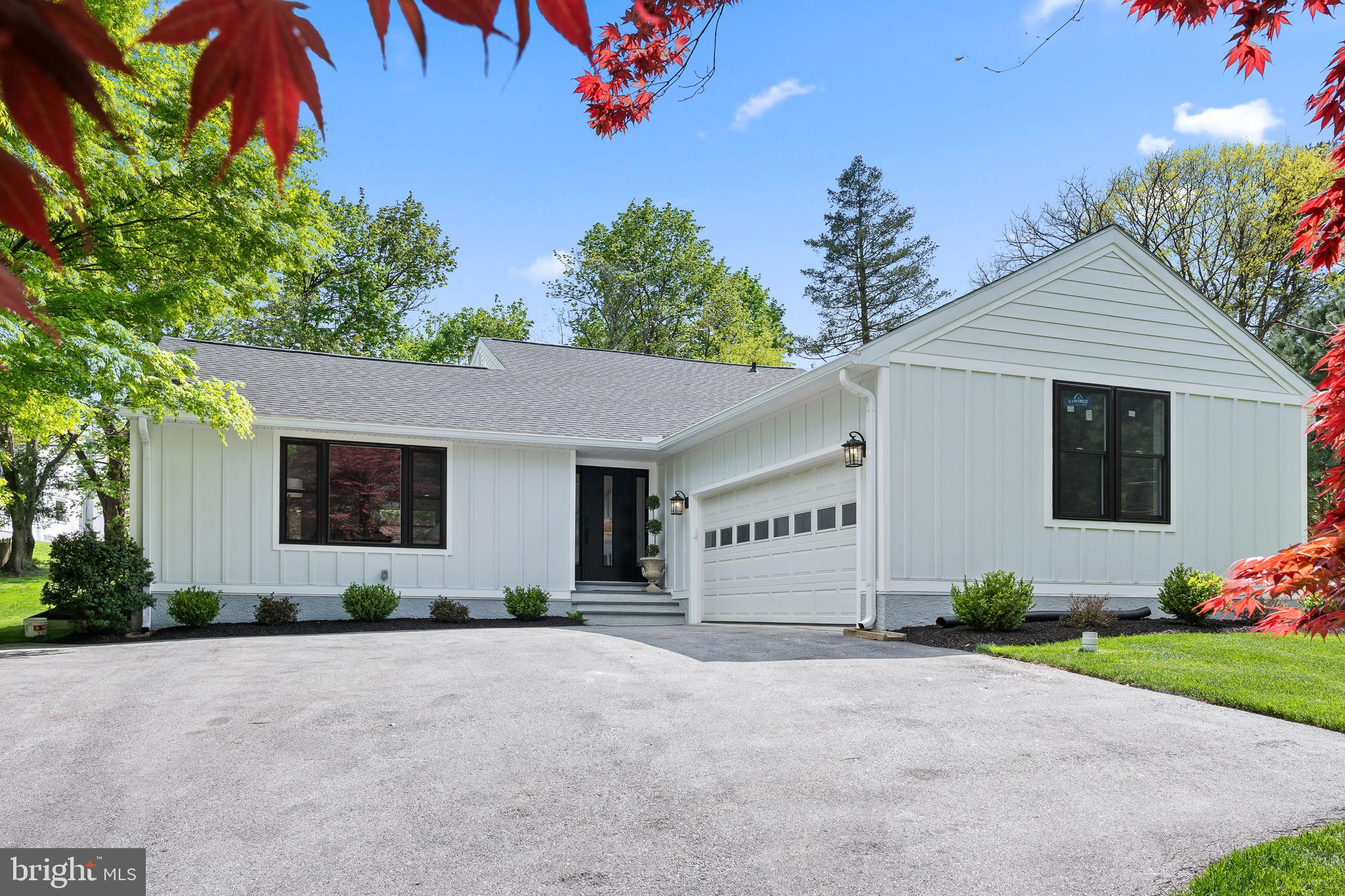 722 Upper Gulph Road Wayne, PA 19087 - Photo 2 of 34