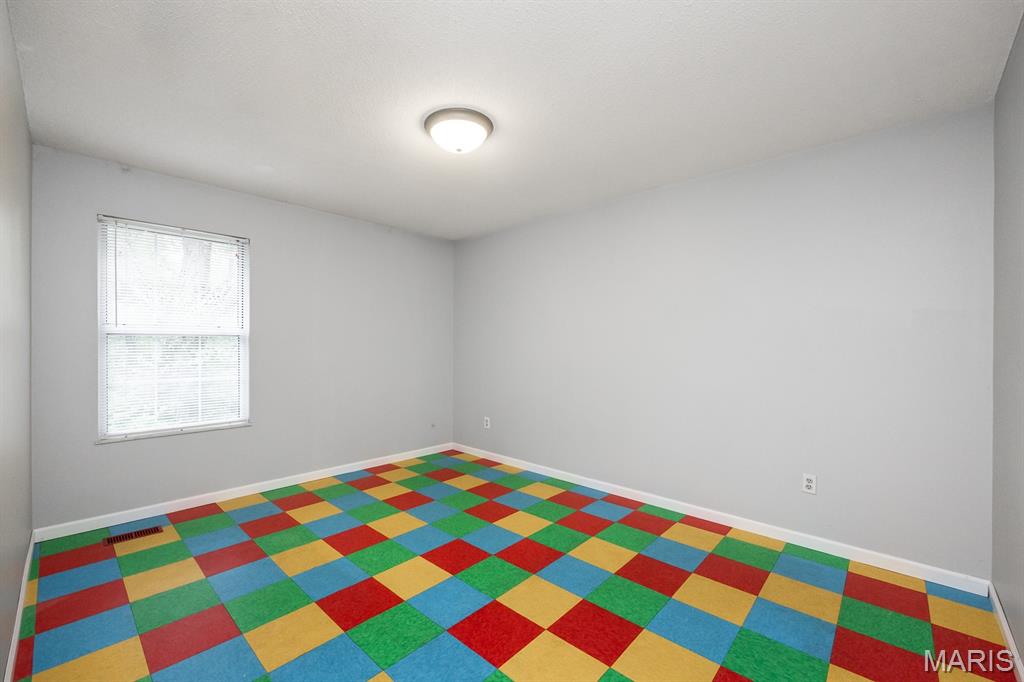 1010 Woods Way O'Fallon, IL 62269 - Photo 27 of 44