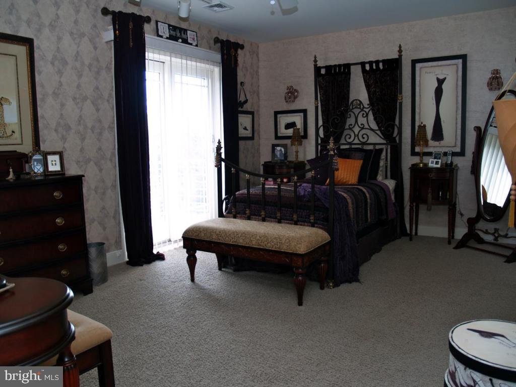 34 Westwind Circle Lititz, PA 17543 - Photo 4 of 21 Gallery Image 4