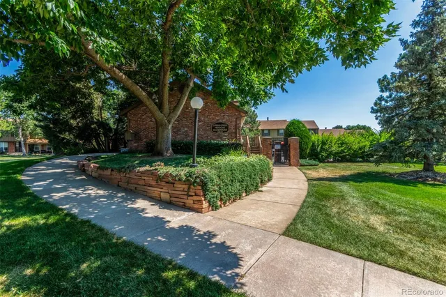 $405,000 | 8752 East Amherst Drive, Unit E, Denver, CO 80231