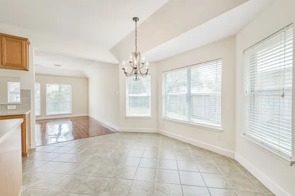 $2,450 | 7 Heron Hollow Court, The Woodlands, TX 77382