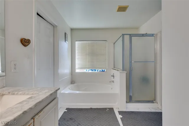 $599,999 | 5842 Pueblo Canyon Avenue, Las Vegas, NV 89131