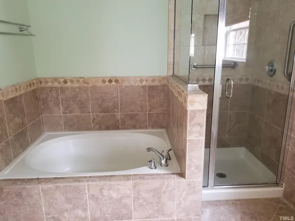 $2,150 | 100 Bedbrook Court, Cary, NC 27519