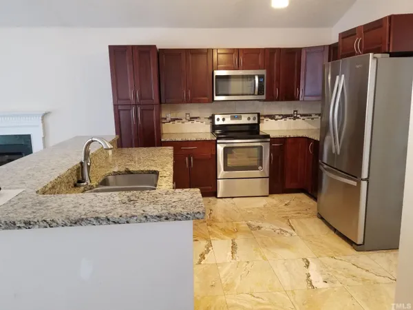 $2,150 | 100 Bedbrook Court, Cary, NC 27519