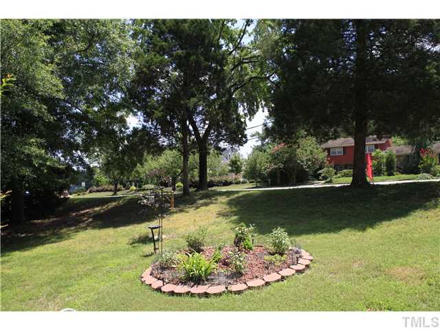 421 East Millbrook Road Raleigh, NC 27609 - Photo 11 of 12 Front Yard