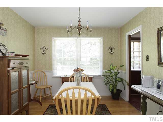 421 East Millbrook Road Raleigh, NC 27609 - Photo 4 of 12