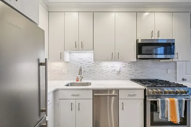 $399,900 | 600 Shirley Street, Unit 4, Winthrop, MA 02152