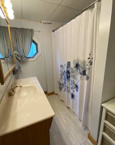 $1,875 | 18 Lowell Street, Unit 2, Pepperell, MA 01463