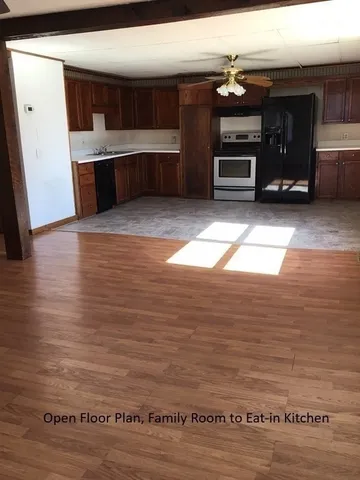 $2,000 | 18 Lowell Street, Unit 2, Pepperell, MA 01463