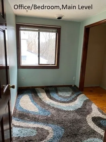 $2,000 | 18 Lowell Street, Unit 2, Pepperell, MA 01463