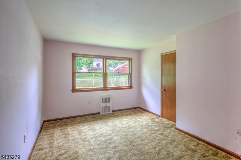 7 Mosle Road Peapack-Gladstone, NJ 07934 - Photo 11 of 24