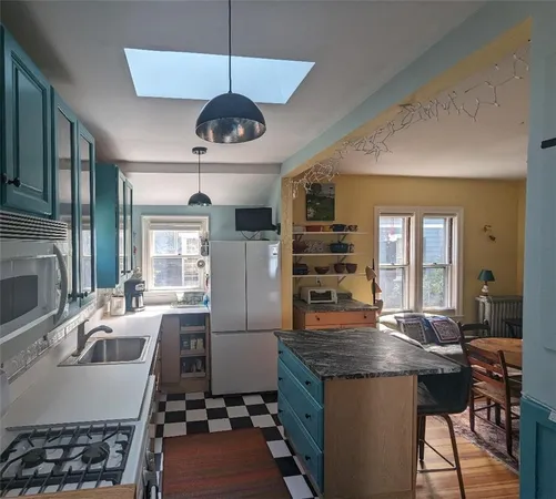 $2,500 | 99 Arnold Street, Providence, RI 02906