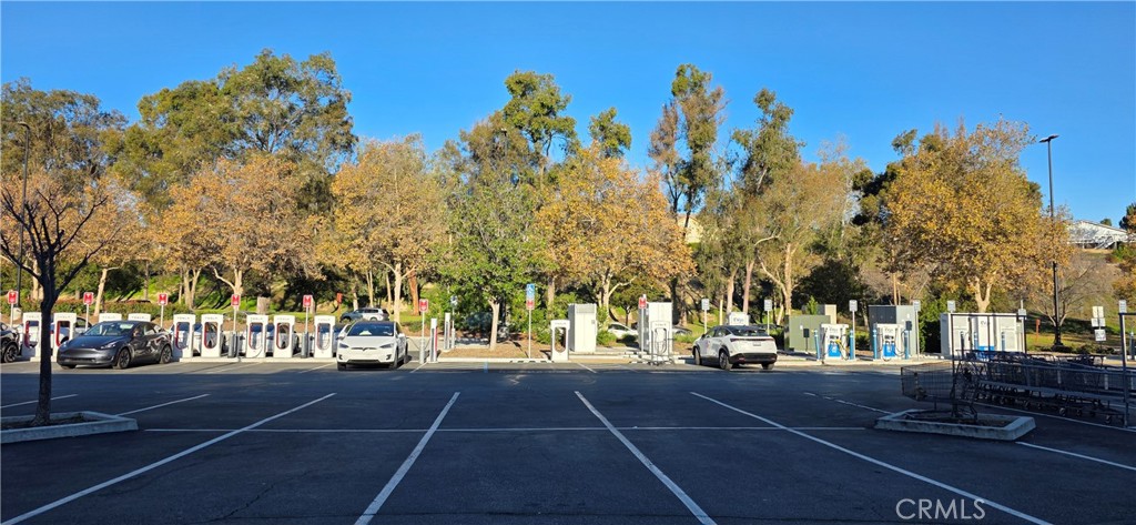 4 Country Mile Road Phillips Ranch, CA 91766 - Photo 18 of 24 Winco electric car chargers nearby