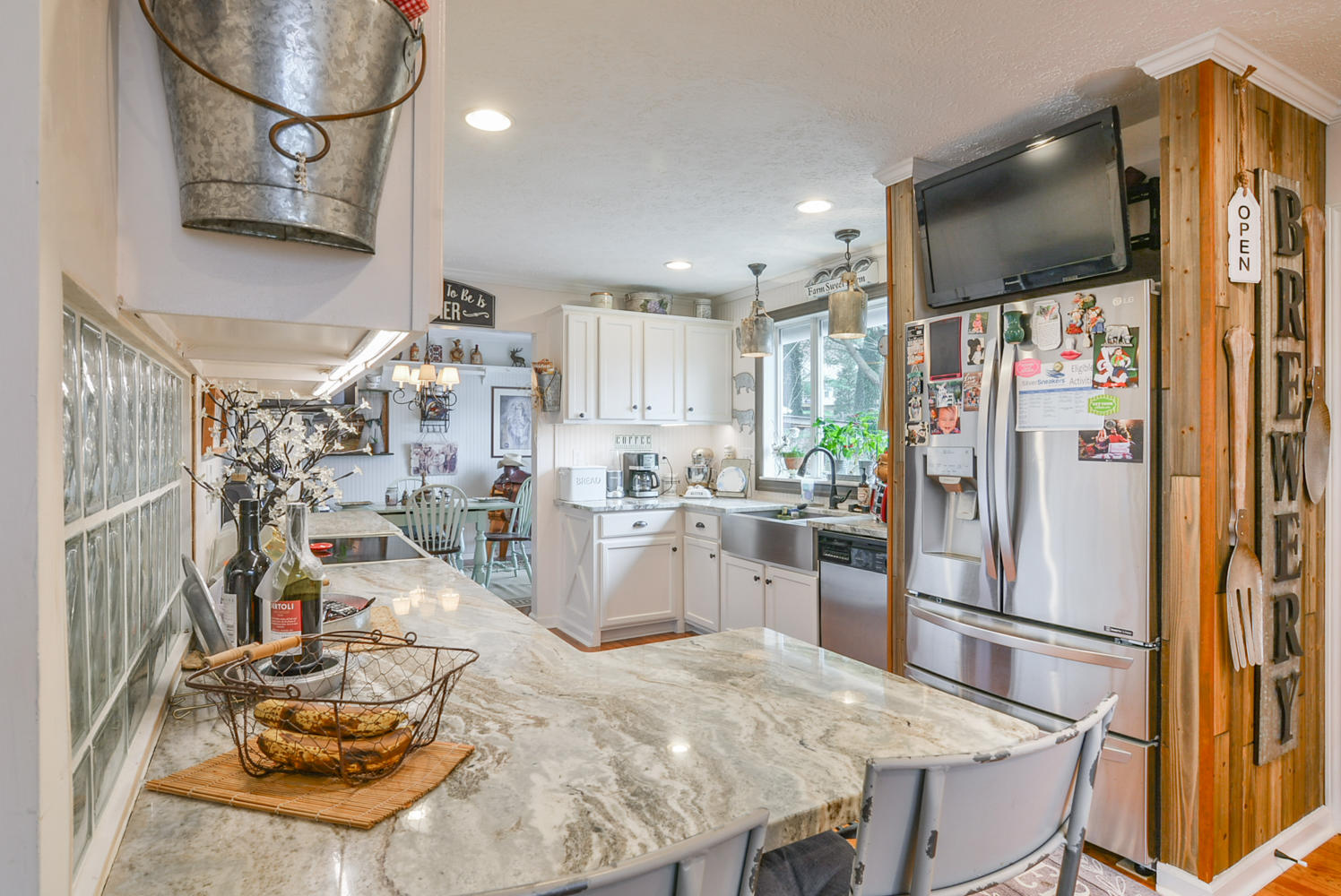 311 Max Jett Road Johnson City, TN 37601 - Photo 14 of 36 311 Max kitchen 4