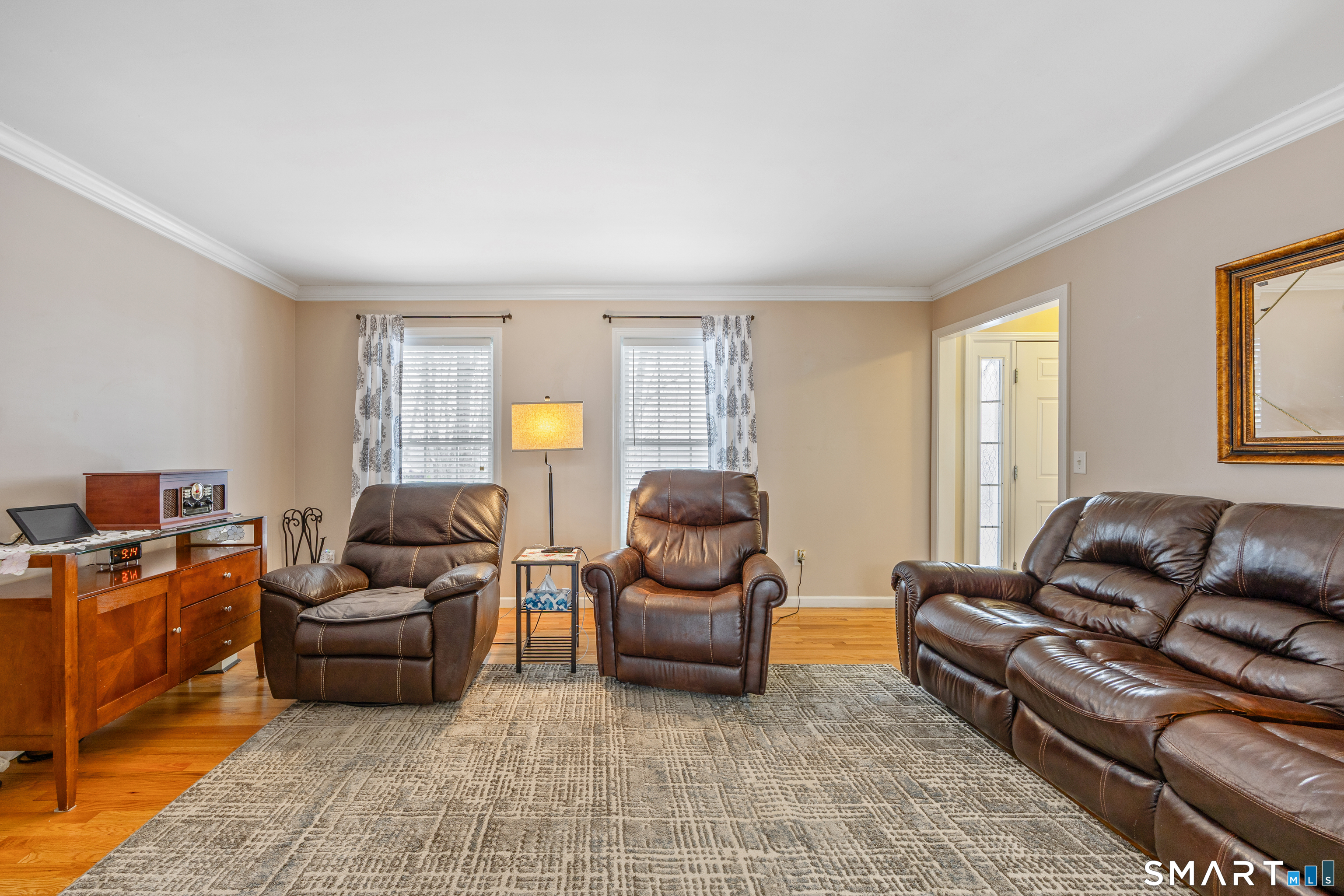 3 Ellen Lane Thomaston, CT 06787 - Photo 13 of 40 a living room with furniture