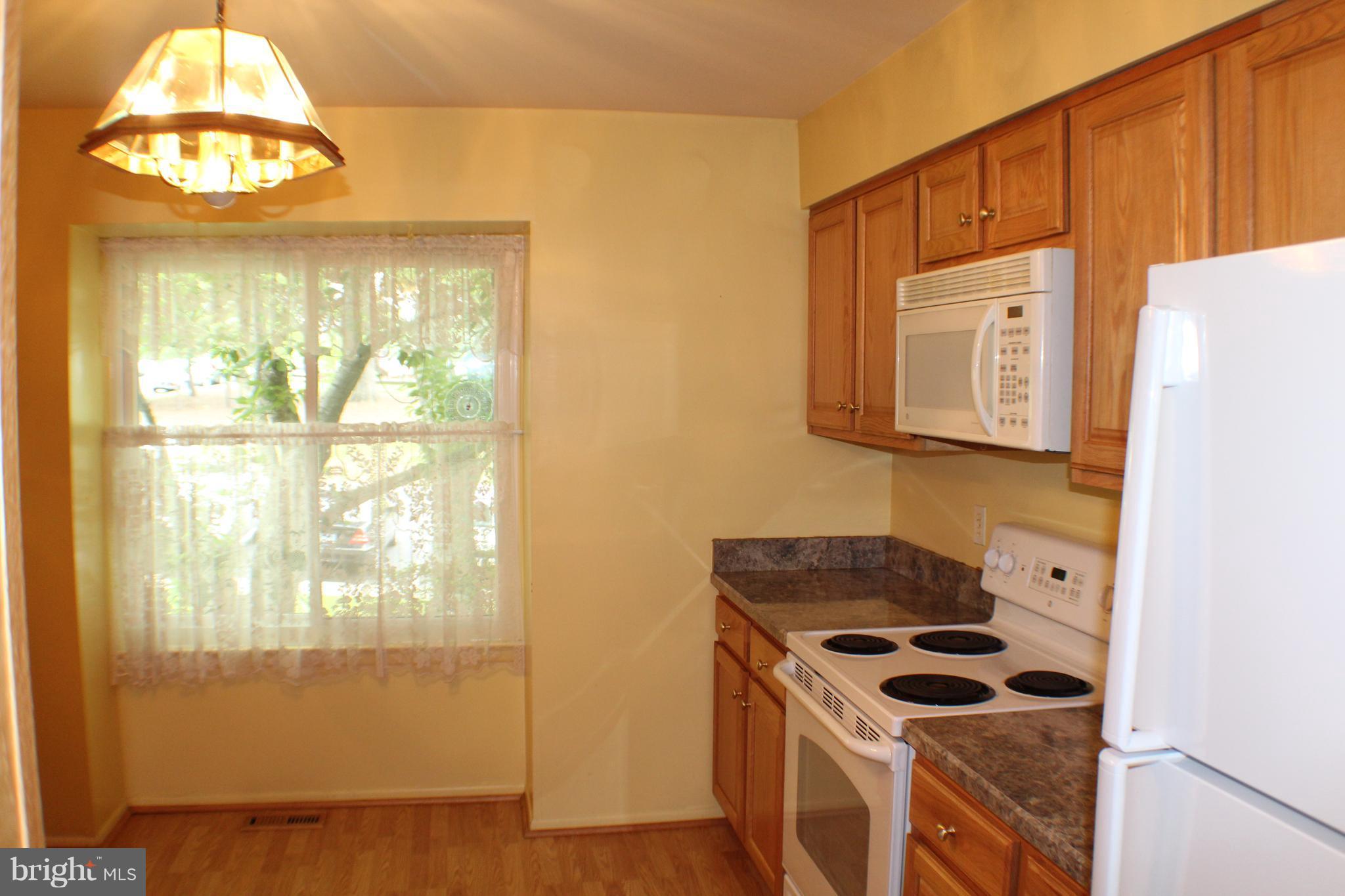 8924 Centerway Road Gaithersburg, MD 20879 - Photo 9 of 17 Dining Room