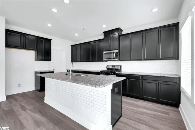 $365,547 | 187 Walking Stick Way, Pelzer, SC 29669