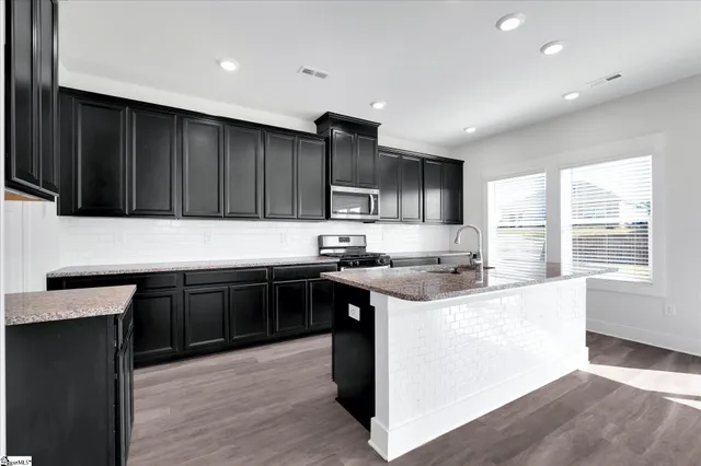 $365,547 | 187 Walking Stick Way, Pelzer, SC 29669