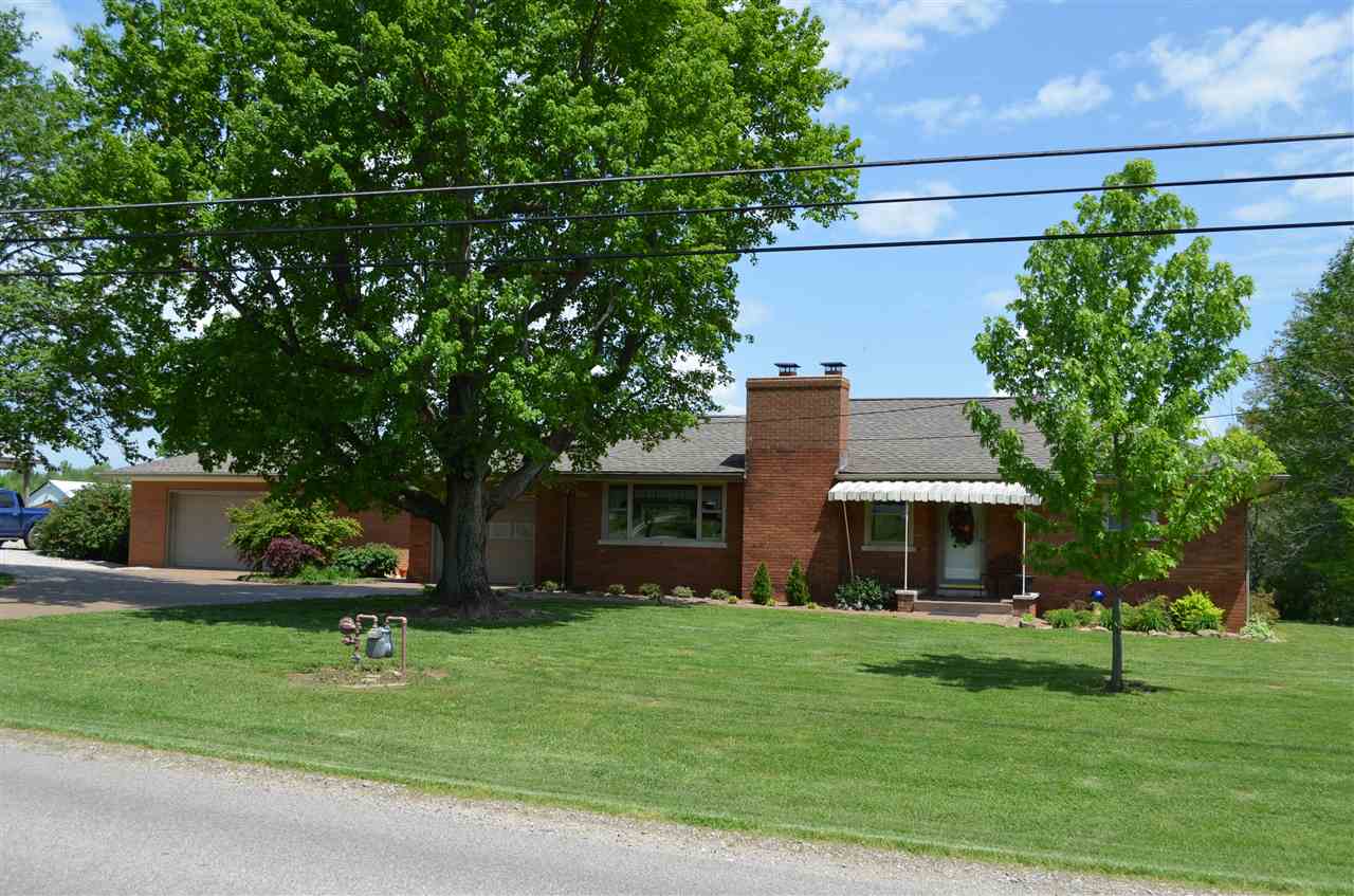266 South Yankeetown Road Boonville, IN 47601 - Photo 2 of 35 Gallery Image 2