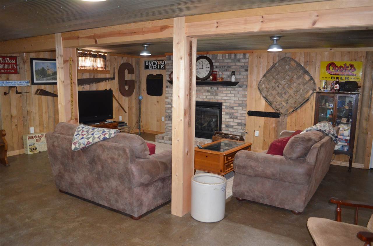 266 South Yankeetown Road Boonville, IN 47601 - Photo 26 of 35 Gallery Image 26