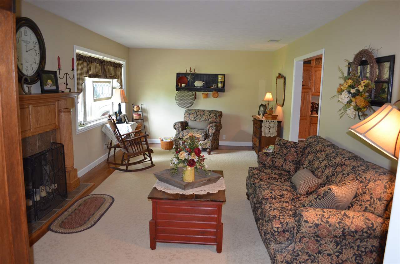 266 South Yankeetown Road Boonville, IN 47601 - Photo 4 of 35 Gallery Image 4