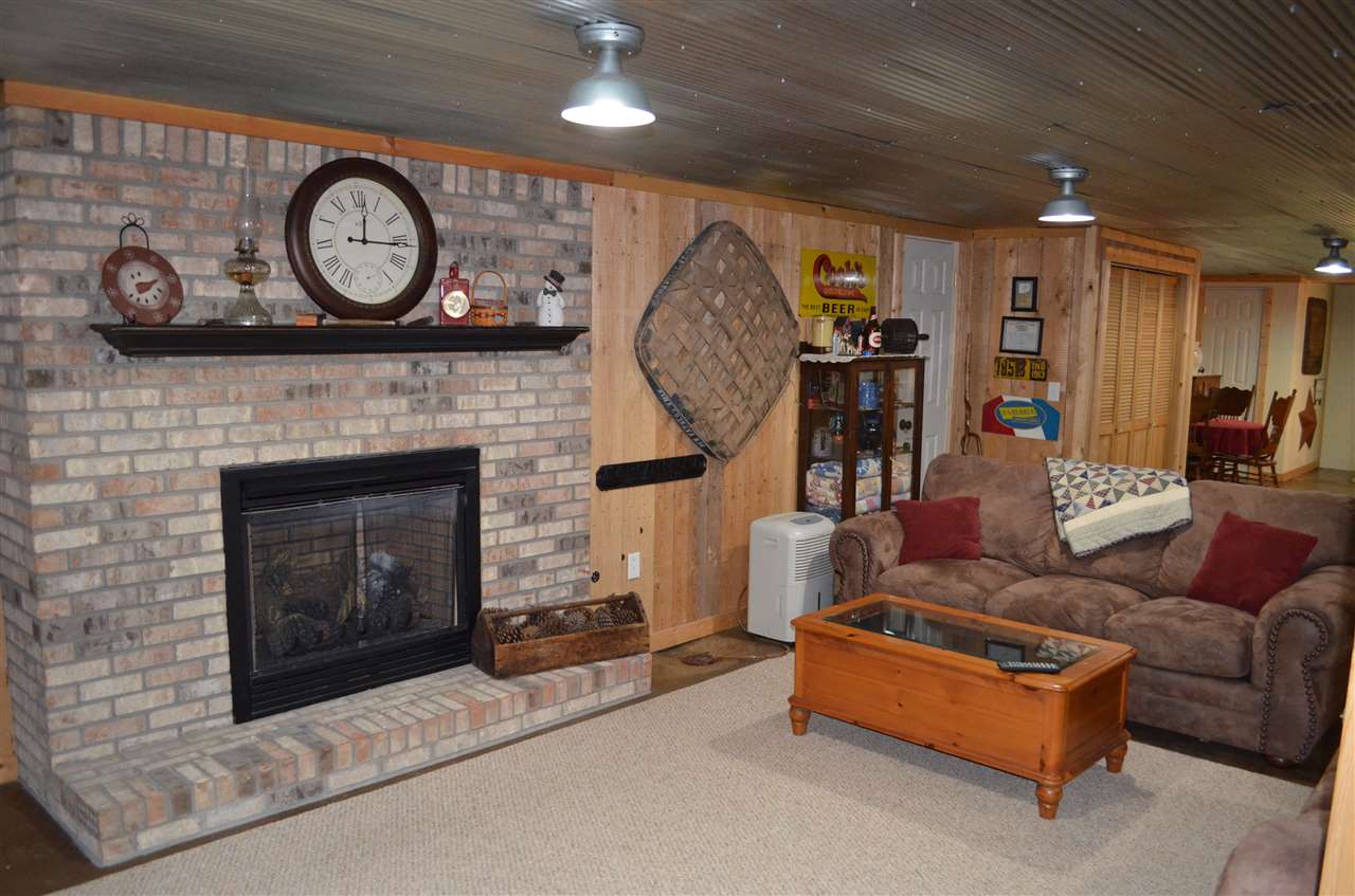 266 South Yankeetown Road Boonville, IN 47601 - Photo 8 of 35 Gallery Image 8