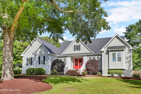 $915,000 | 211 Bates Retreat, Hampstead, NC 28443
