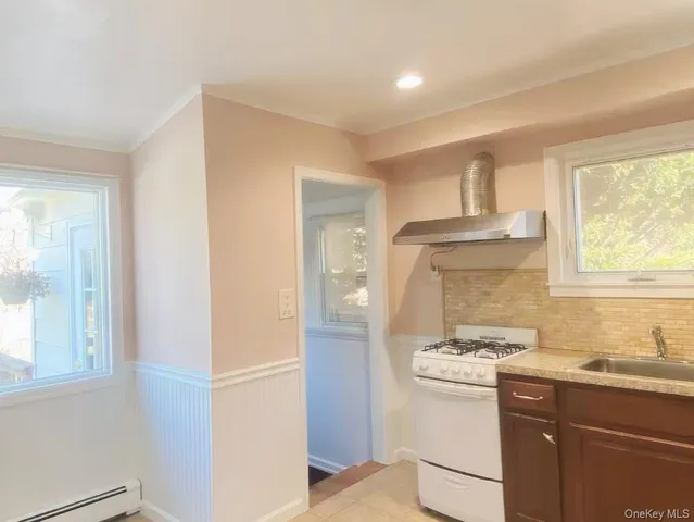 $2,950 | 11 Edgewood Place, Huntington Station, NY 11746