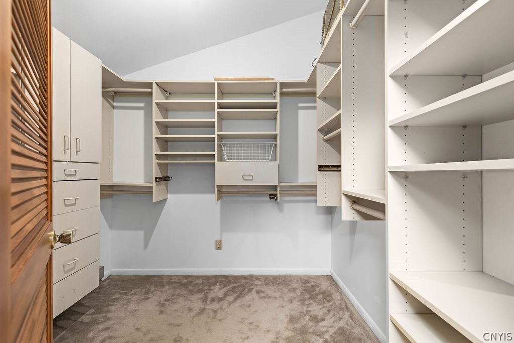 7680 Totman Road Cicero, NY 13212 - Photo 13 of 37 master bed closet