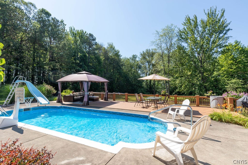 7680 Totman Road Cicero, NY 13212 - Photo 2 of 37