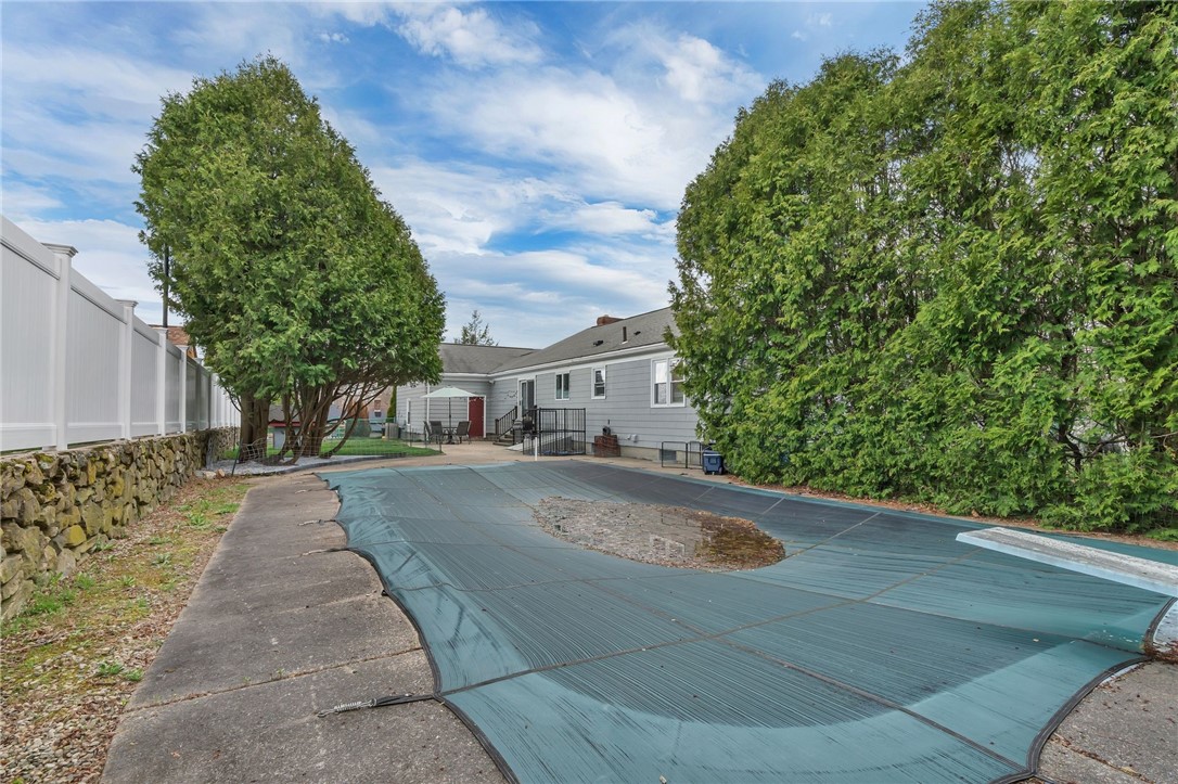 33 Achille Street Woonsocket, RI 02895 - Photo 31 of 37