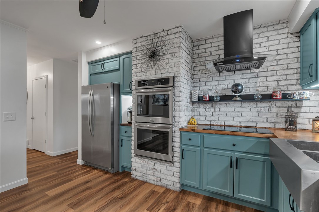 33 Achille Street Woonsocket, RI 02895 - Photo 4 of 37