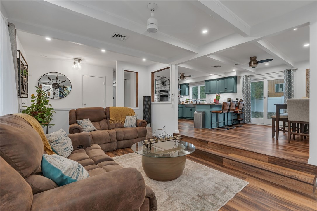 33 Achille Street Woonsocket, RI 02895 - Photo 8 of 37