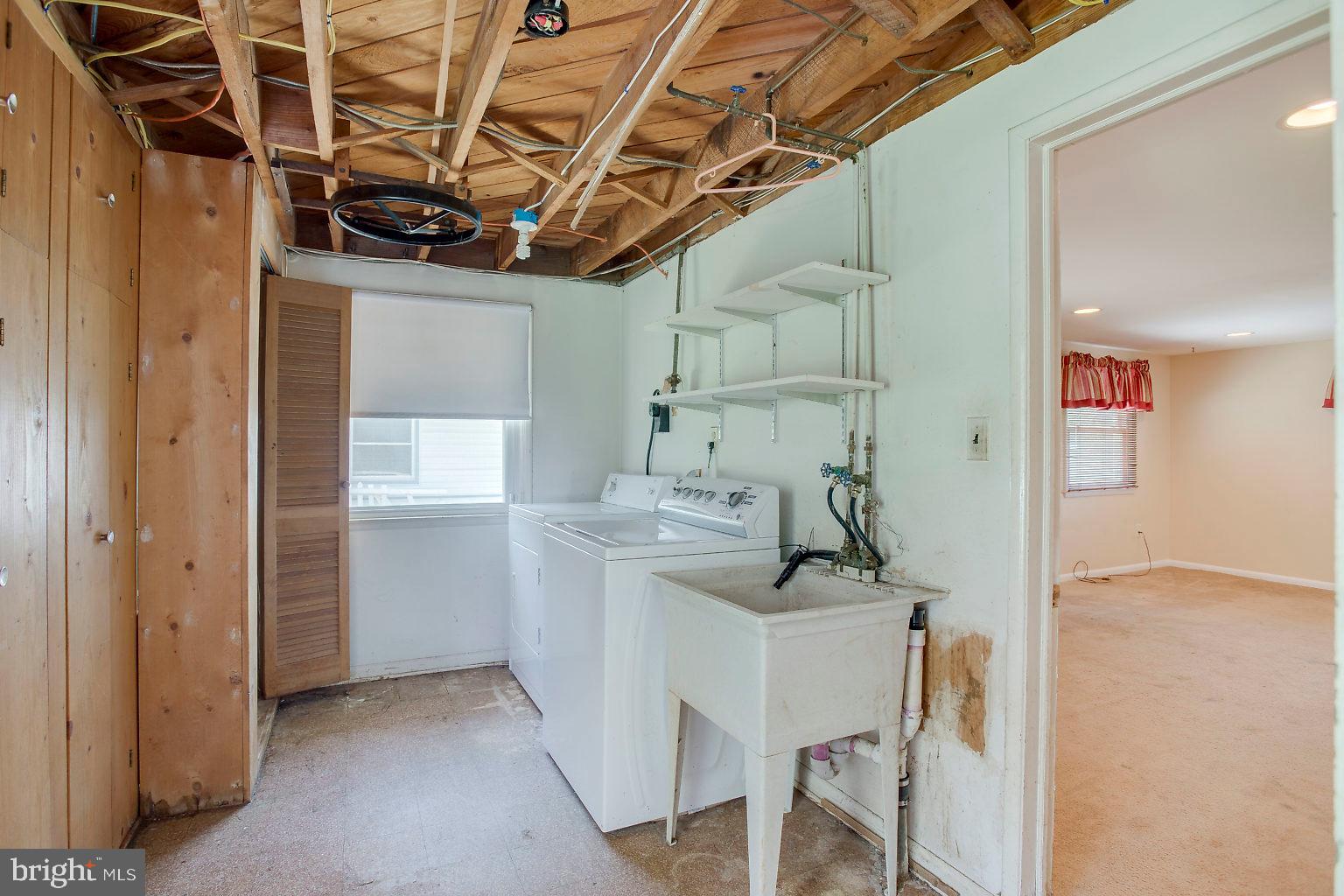 3333 Northmont Road Baltimore, MD 21244 - Photo 14 of 37 Laundry Room