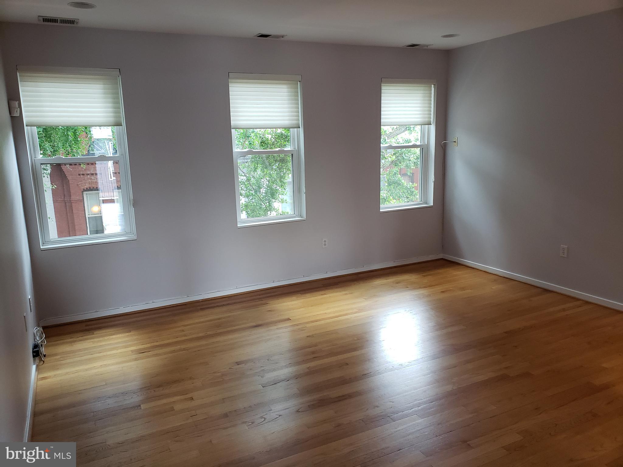 1503 Swann Street Northwest, Unit B Washington, DC 20009 - Photo 3 of 10