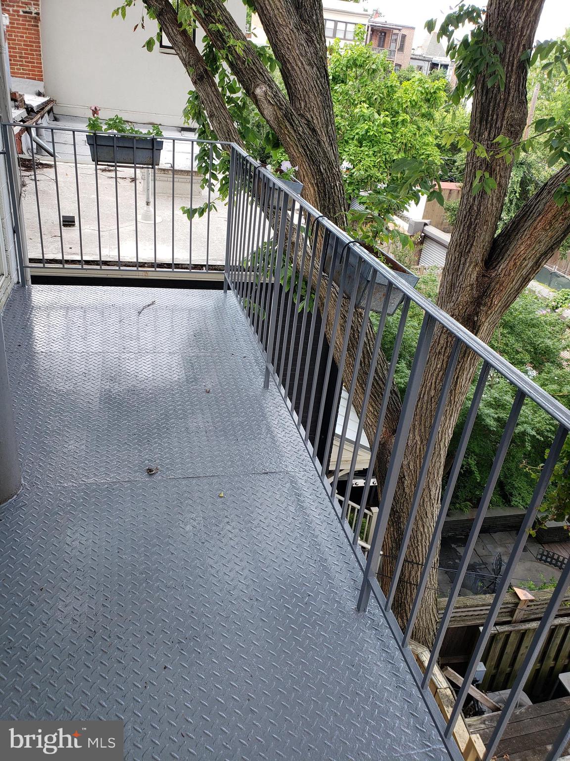 1503 Swann Street Northwest, Unit B Washington, DC 20009 - Photo 5 of 10