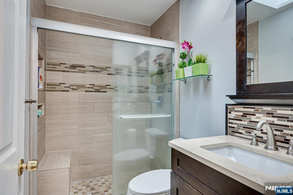 4506 Stonehedge Road, Unit 4506 Edison, NJ 08820 - Photo 37 of 48