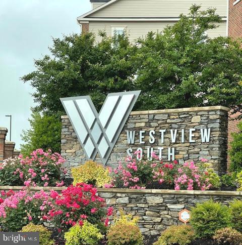 7103 Delegate Place Frederick, MD 21703 - Photo 4 of 42 a view of a bunch of flowers