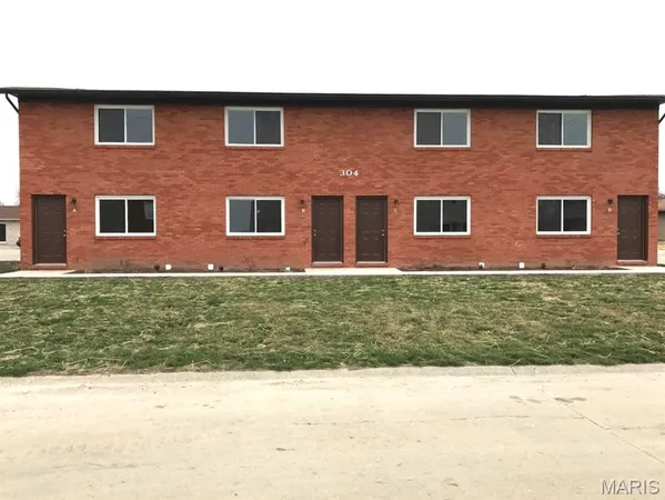 $1,150 | 309 Biggs Drive, Unit 4, Belleville, IL 62221