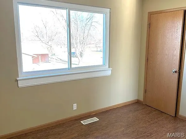 $1,150 | 309 Biggs Drive, Unit 4, Belleville, IL 62221