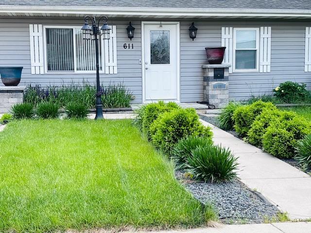 611 Nelson Avenue Romeoville, IL 60446 - Photo 2 of 29