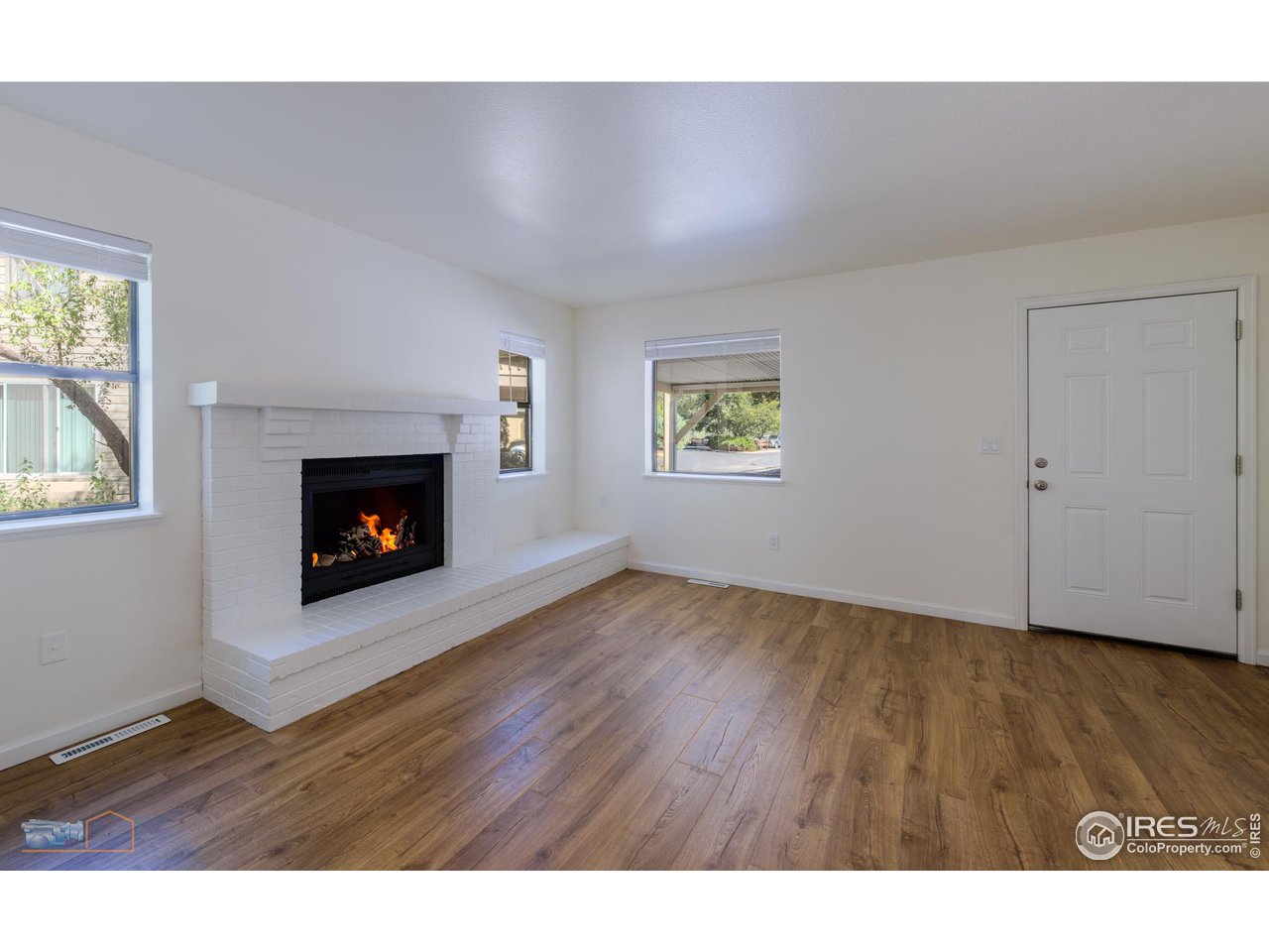 4635 Portside Way Boulder, CO 80301 - Photo 7 of 36 Living room