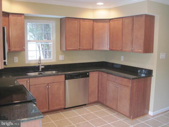 8707 Side Saddle Road Springfield, VA 22152 - Photo 8 of 30 Kitchen #2