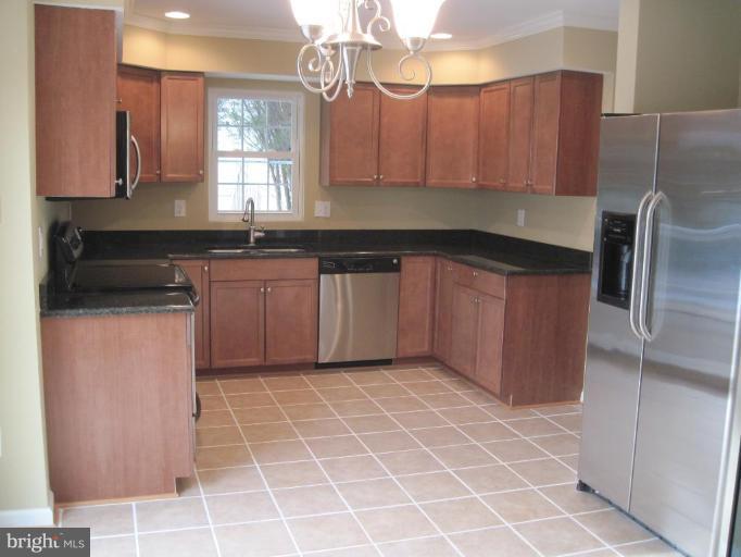 8707 Side Saddle Road Springfield, VA 22152 - Photo 9 of 30 Kitchen #3