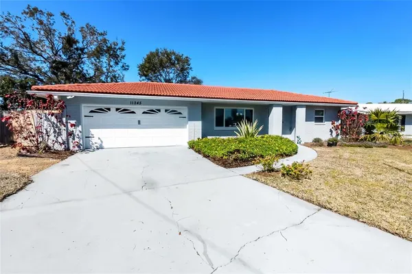 $575,000 | 11245 69th Avenue, Seminole, FL 33772